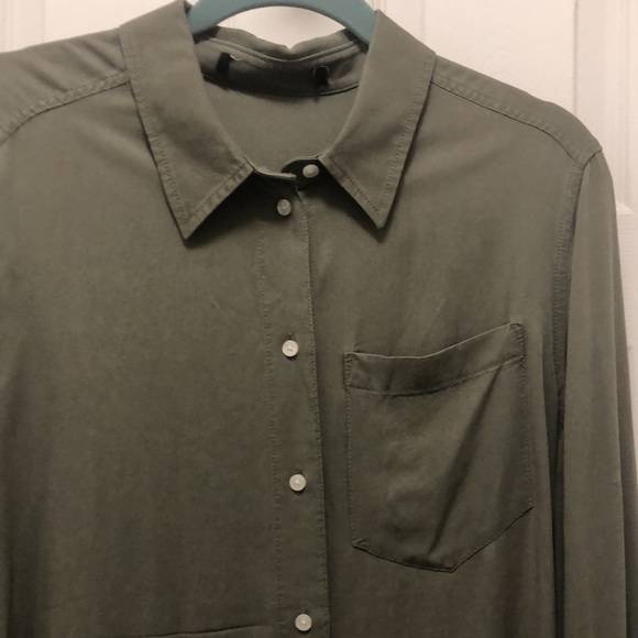 Calvin Klein button down shirt long sleeve - Picture 2 of 7